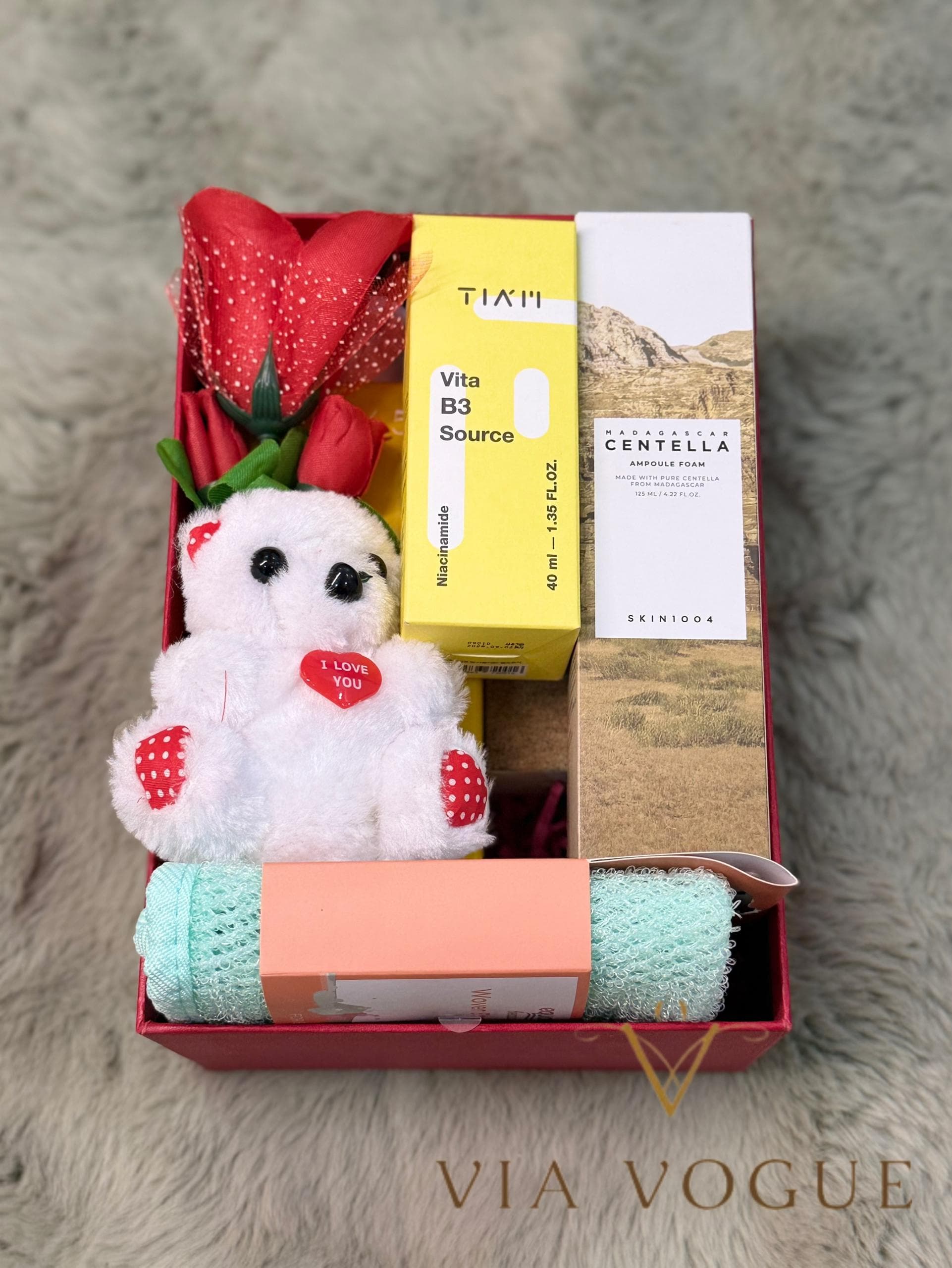Bespoke gift box and hamper curation